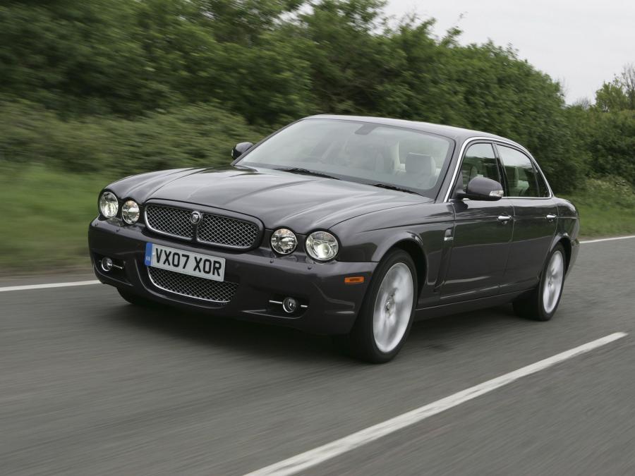  Jaguar XJ Sovereign 2007 года  (фото 7 из 13)